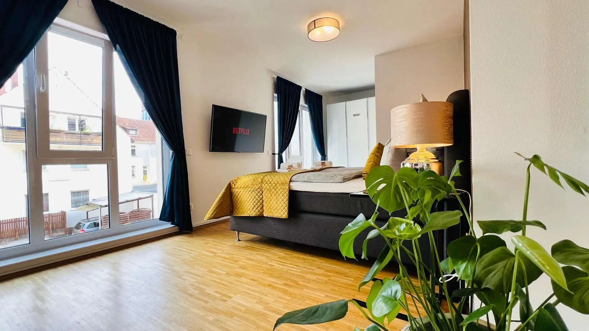 Moderne Wohnung Naehe Hbf-Lift-Tiefgarage-Contactless Check-In Hannover